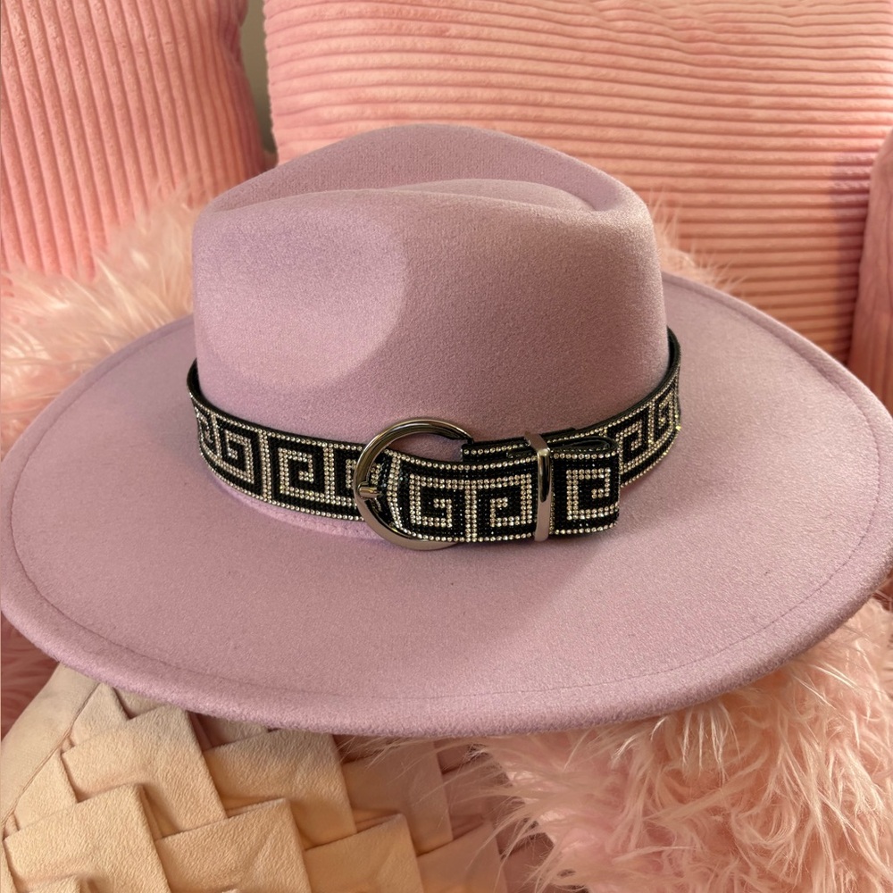 Chic Lavender Hat with black and white rhinestone band